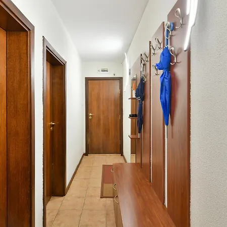 Budget Flat In Apartamento Varna