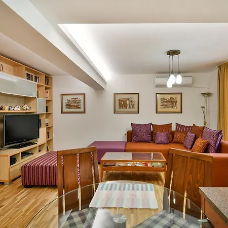 Budget Flat In Daire Varna