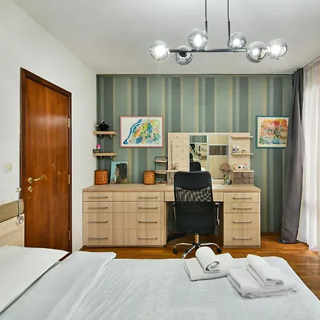 شقة Budget Flat In فارنا